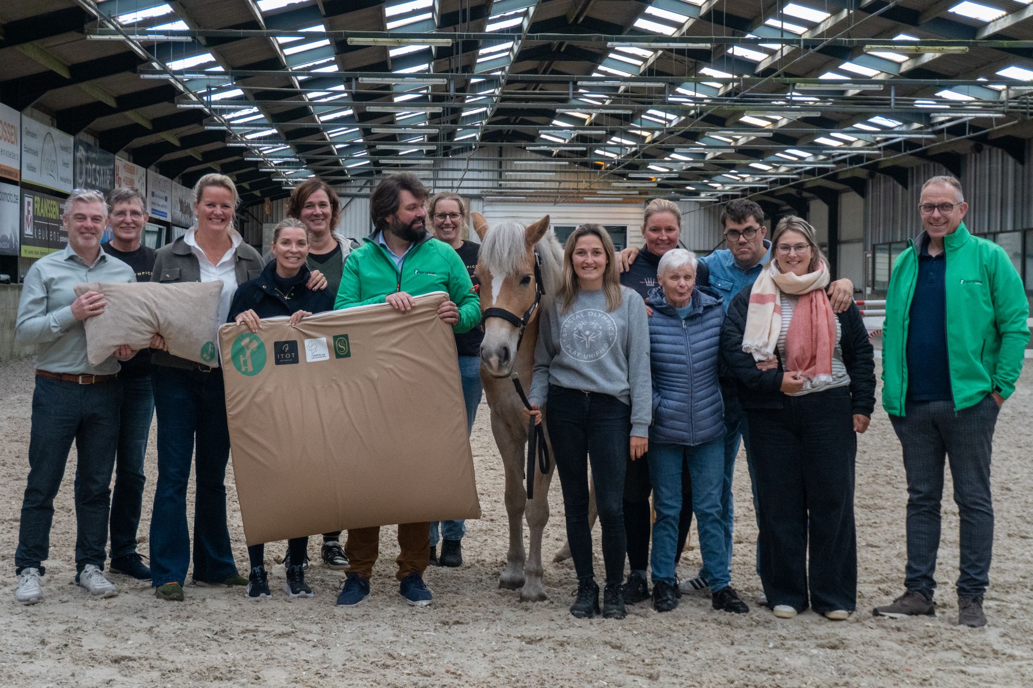 Doortje vzw schenkt Dynasleep aan Sint Oda